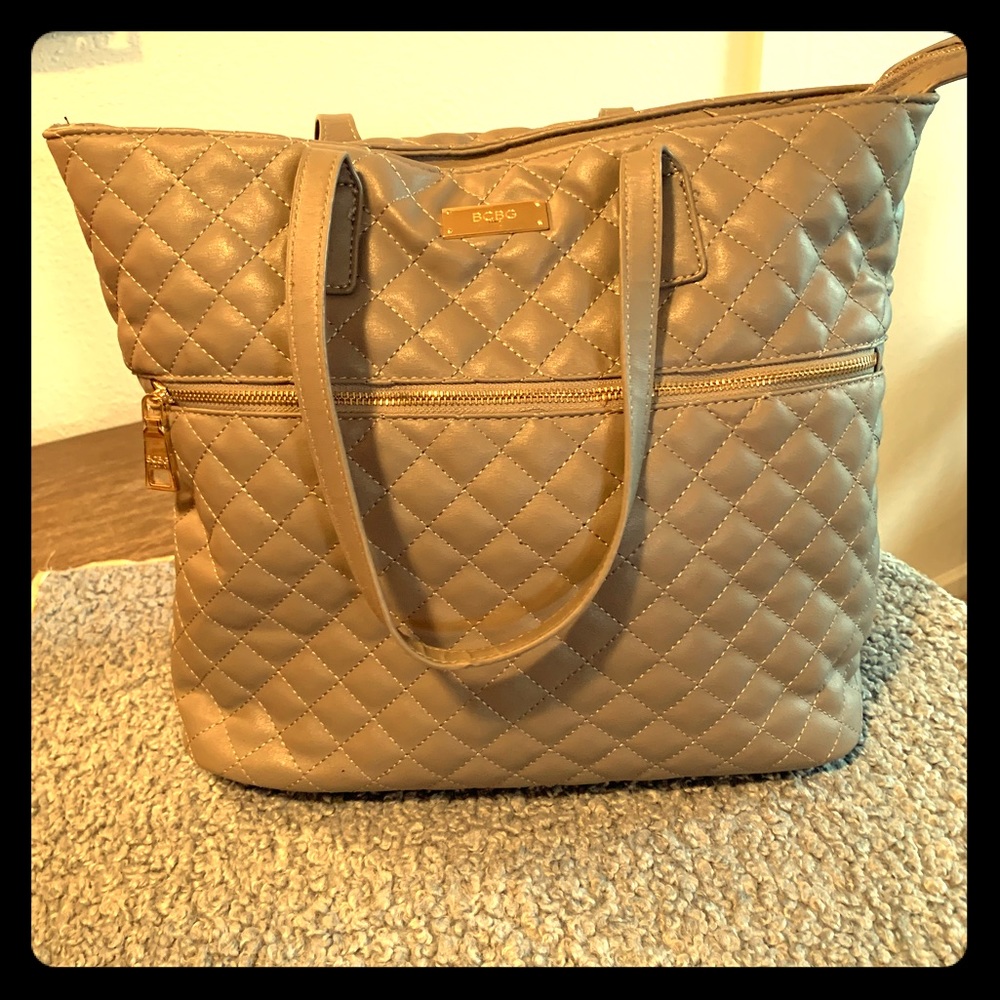 Gray, quilted BCBG shoulder tote.